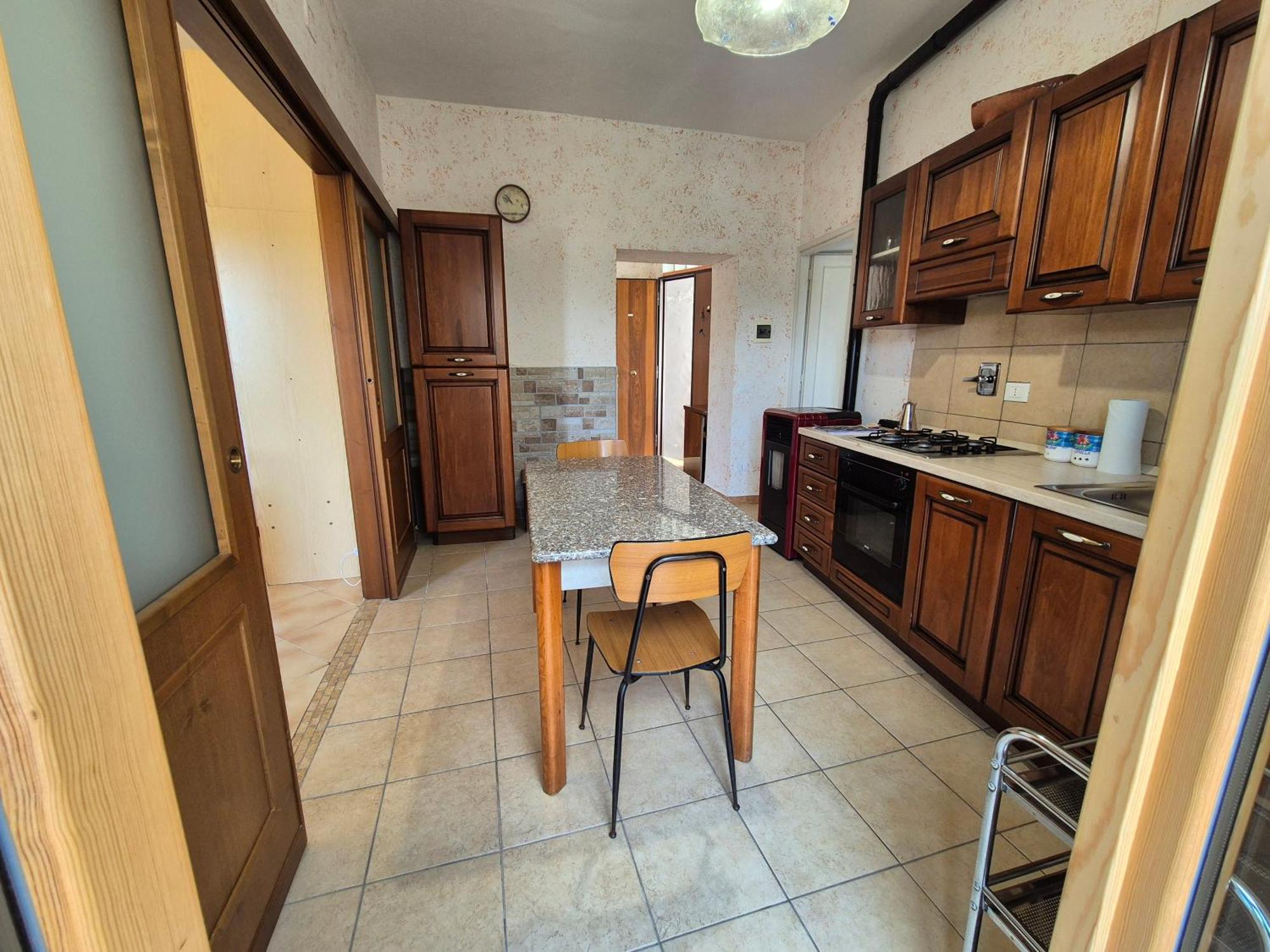 La Casa In Piazza Apartment Toffia Exterior foto